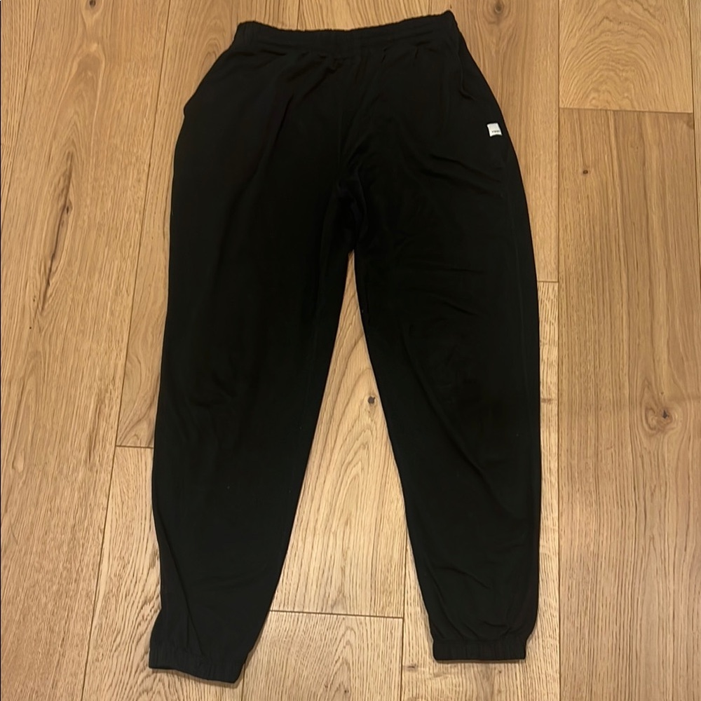 Vuori Small Black Jogger Pants